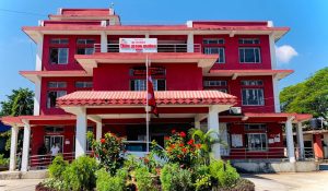 झापाका सीडीओ गेलालको व्यवसायीलाई कडा सन्देश — ‘एमआरपी र मूल्य सूची नराखे कारबाही’